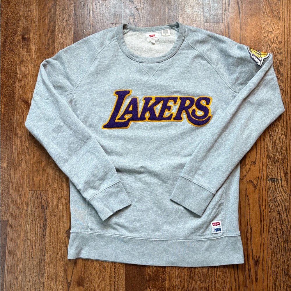 Levi’s Lakers Sweatshirt M